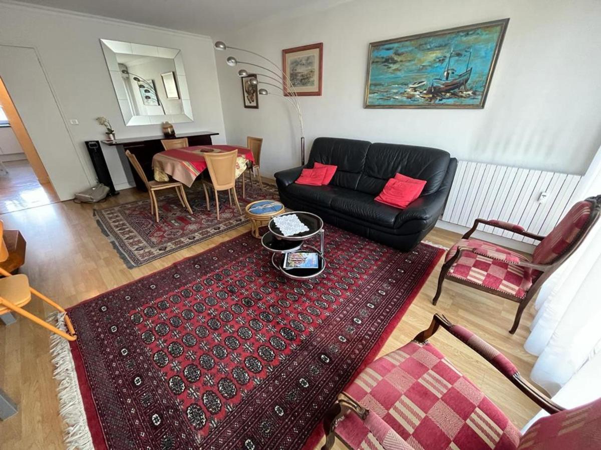 Appartement T4 Avec Parking, Balcon Et Proche Commerces A Biarritz - Fr-1-239-921 Exterior foto